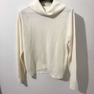 Josephine chaus Turtleneck sweater size XL …S79￼